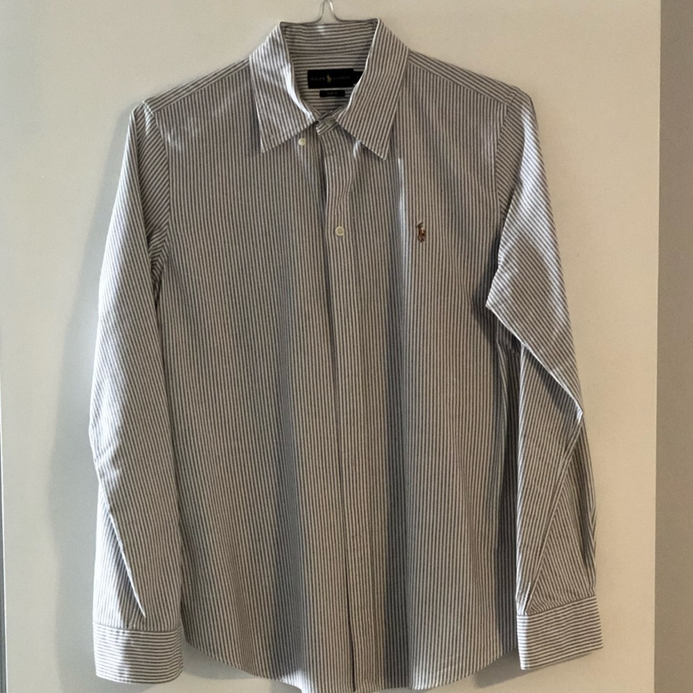 Great office shirt, worn twice.